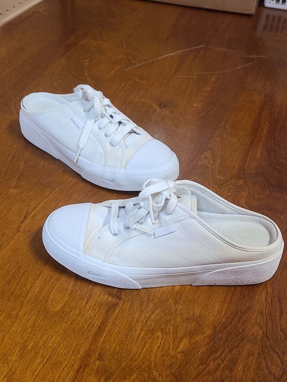 Y2K Vintage Nike White Hermosa Platform Canvas Lace-Up Mule Sneakers